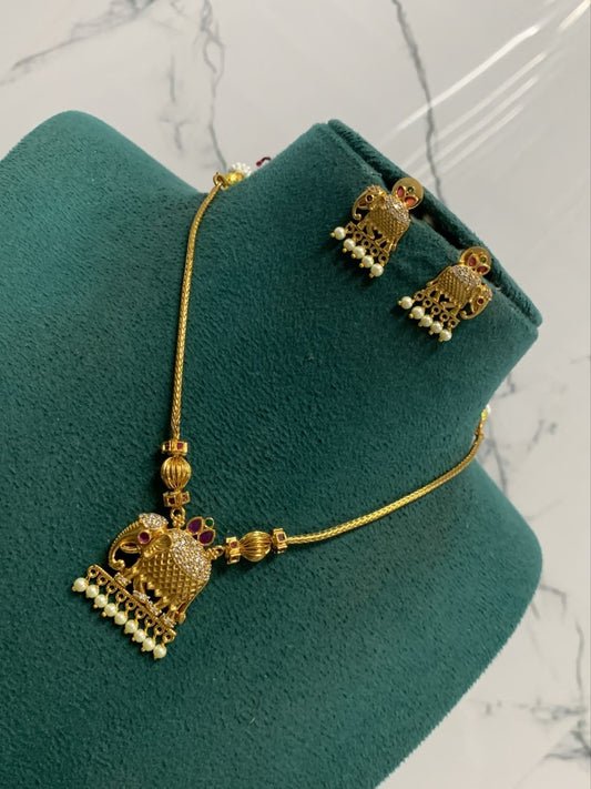 Ishhaara Stone Studded Gajraj Pendant Necklace