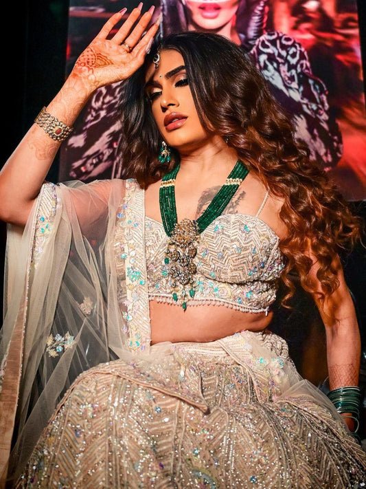 Ishhaara Sushant Divgikr In Big Pendant With Beryl Beads